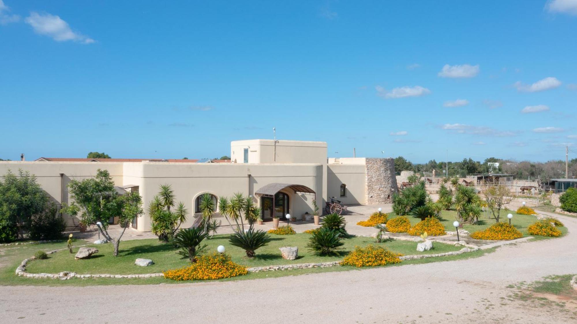 Delle Rose, Hotel & Horse Riding Torre Vado Dış mekan fotoğraf