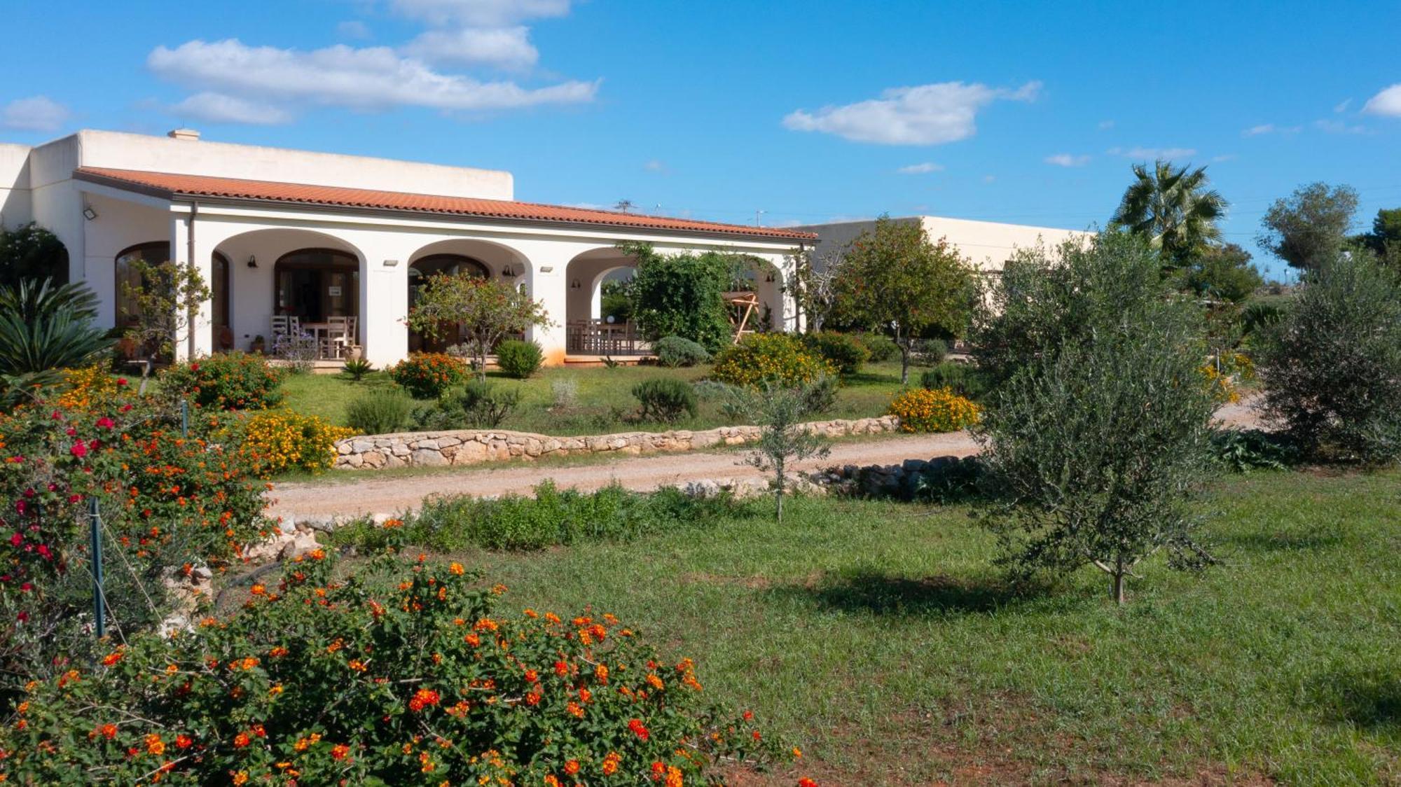 Delle Rose, Hotel & Horse Riding Torre Vado Dış mekan fotoğraf