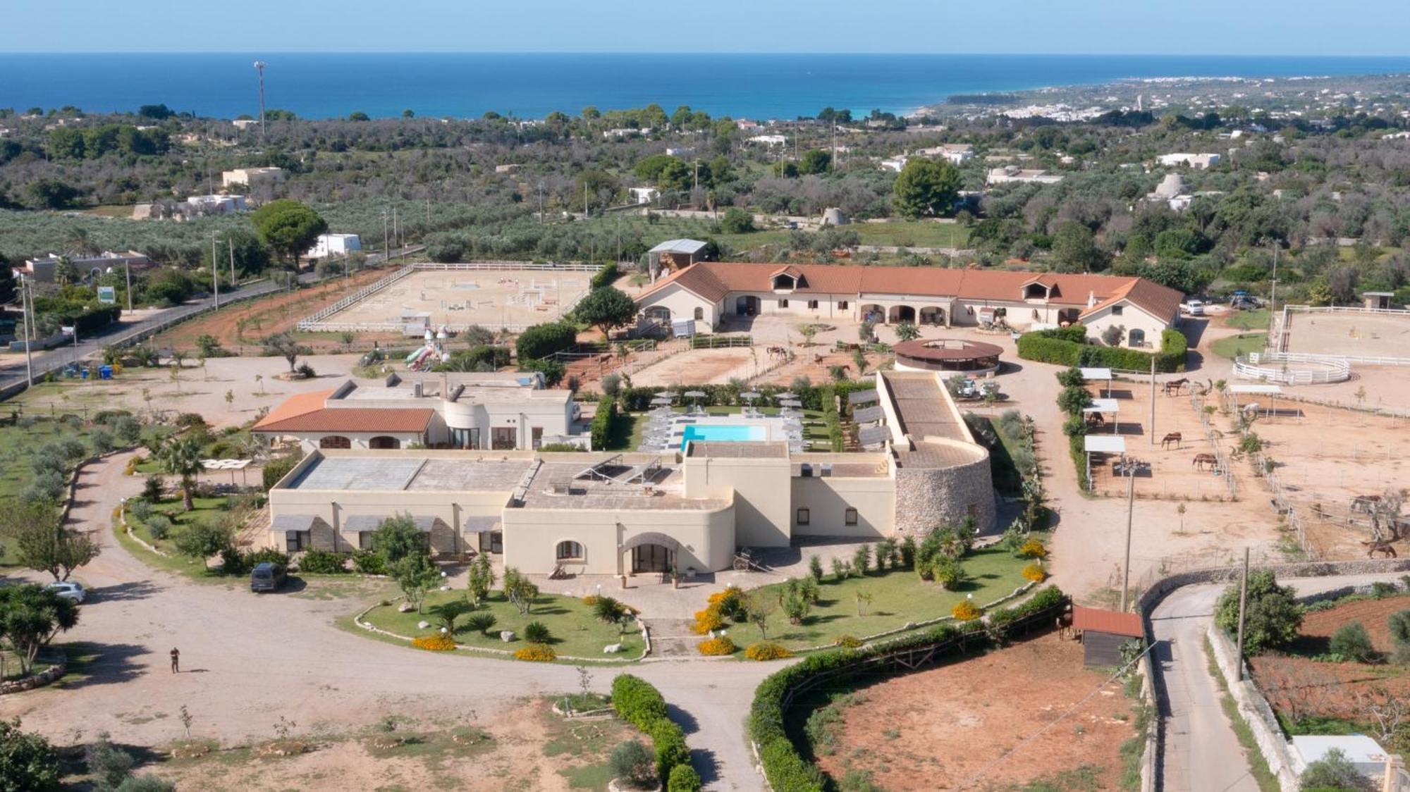 Delle Rose, Hotel & Horse Riding Torre Vado Dış mekan fotoğraf